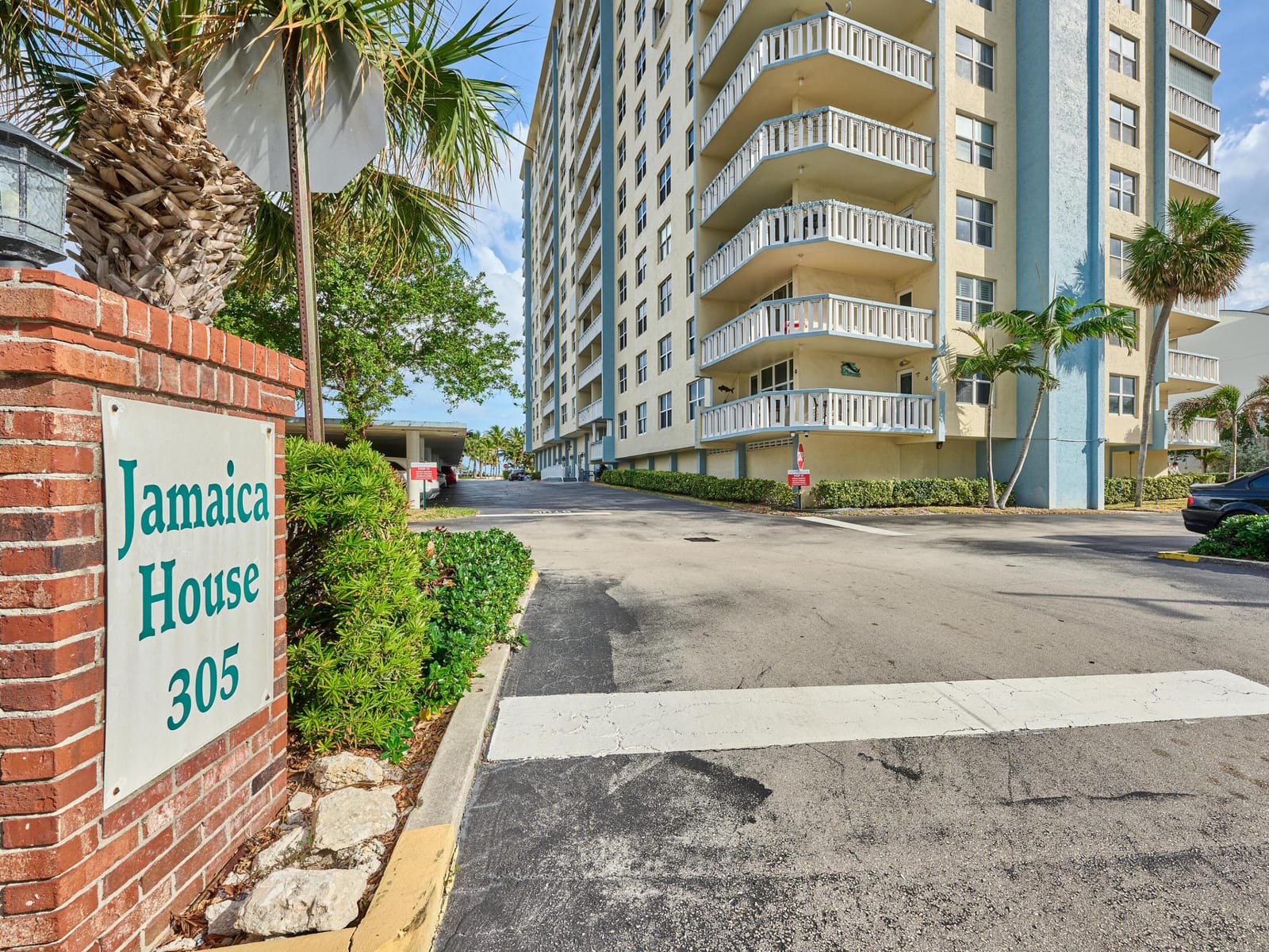 305 N Pompano Beach Boulevard 405 — photo 2