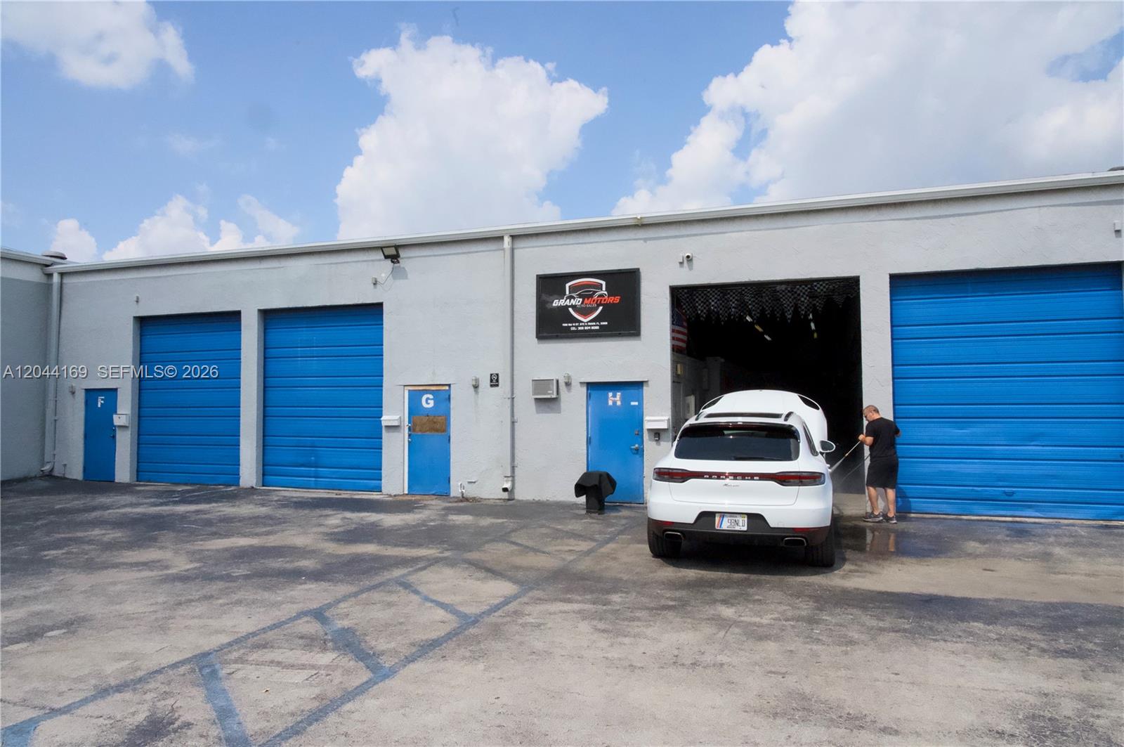 7215 NW 41st Street H, Miami, FL 33166