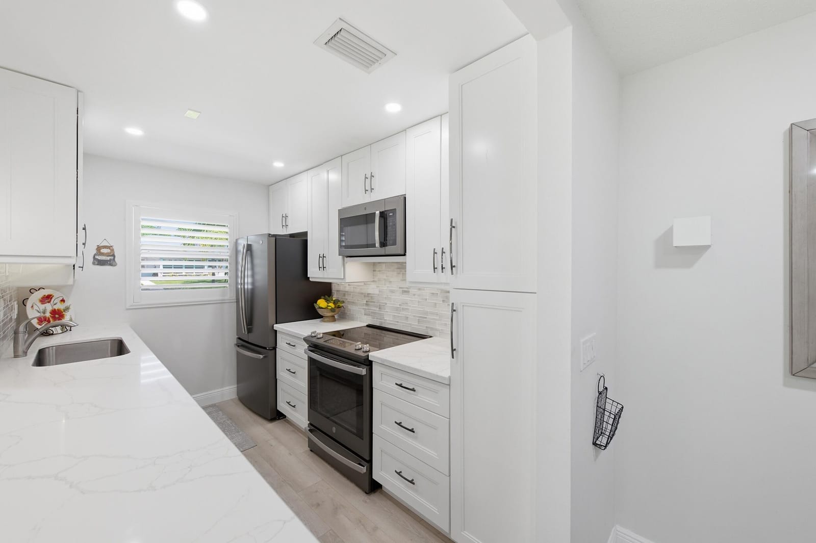 957 Circle Drive D, Delray Beach, FL 33445 photo 8