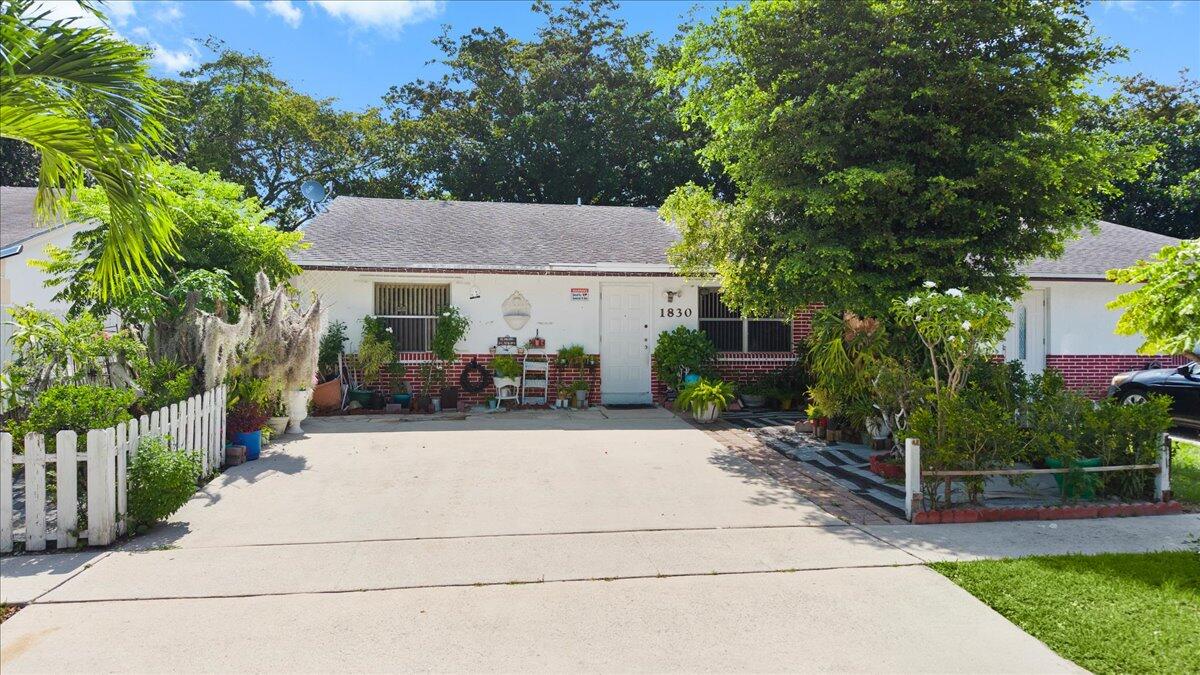1830 Keenland Circle, West Palm Beach, FL 33415, West Palm Beach