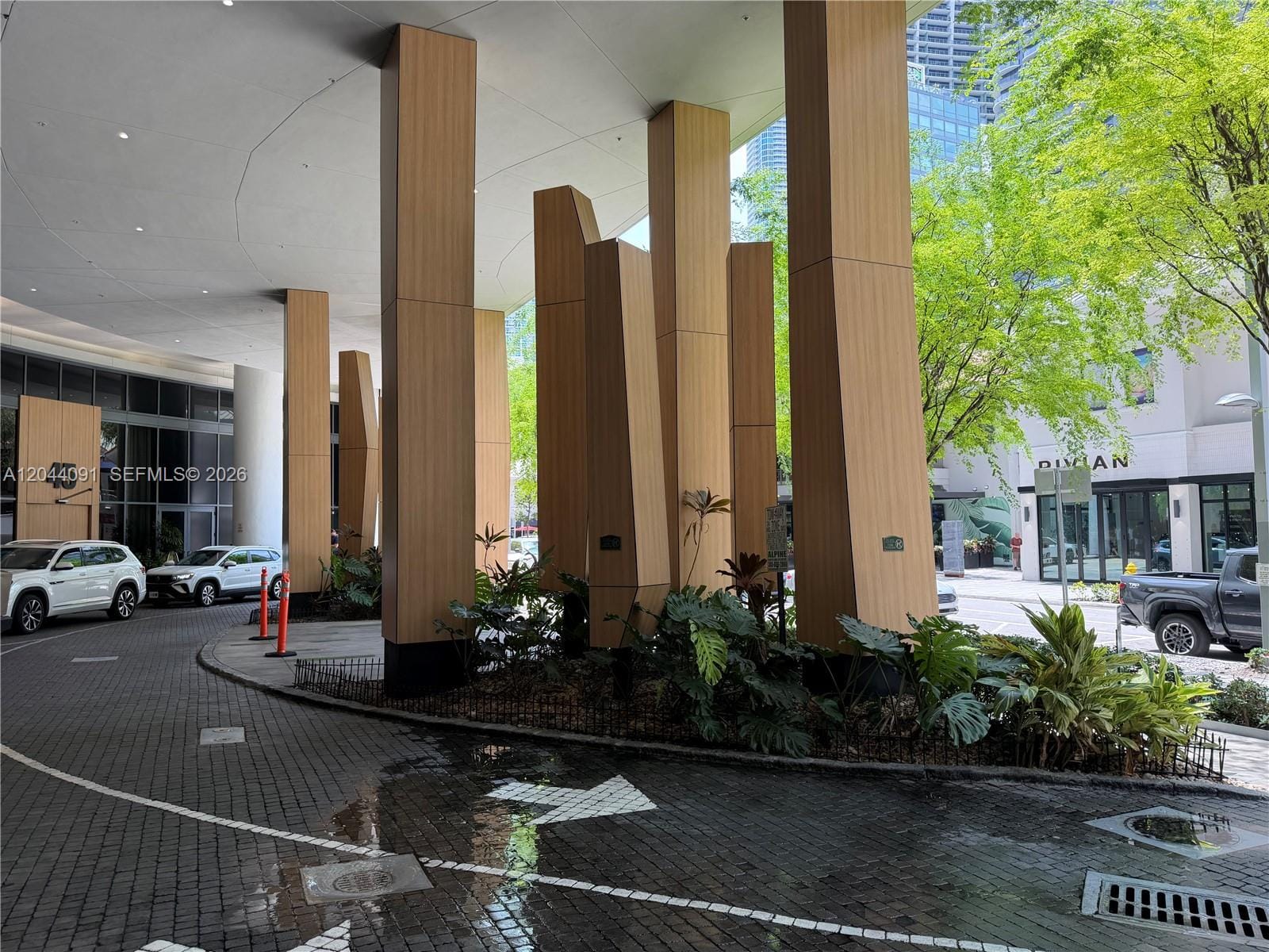 55 SW 9th Street 2208, Miami, FL 33130 photo 11