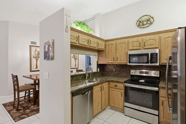 13811 Oneida Drive F2, Pine Ridge At Delray Beach, Delray Beach, FL