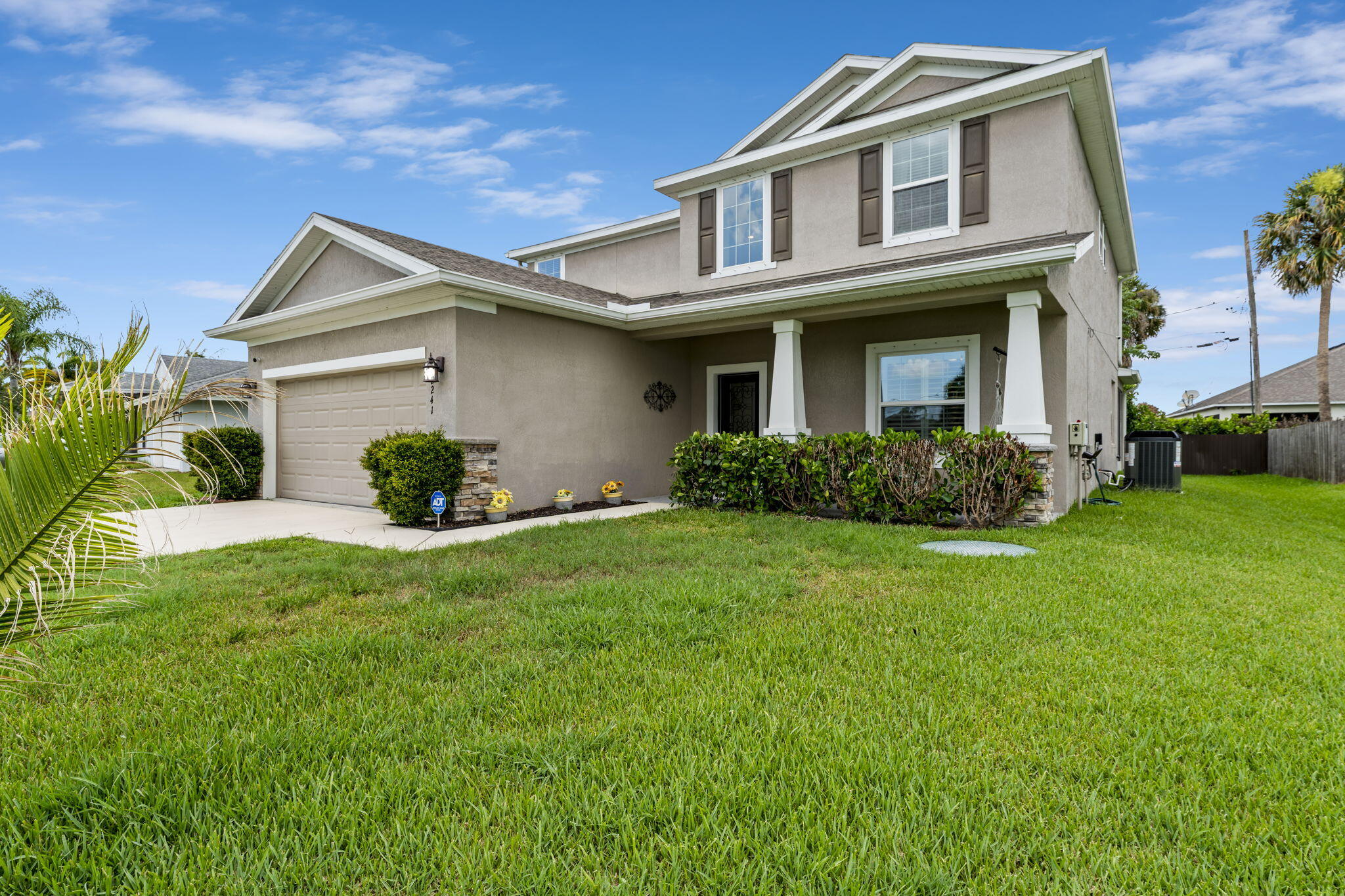 2241 SW Abalon Circle — photo 3