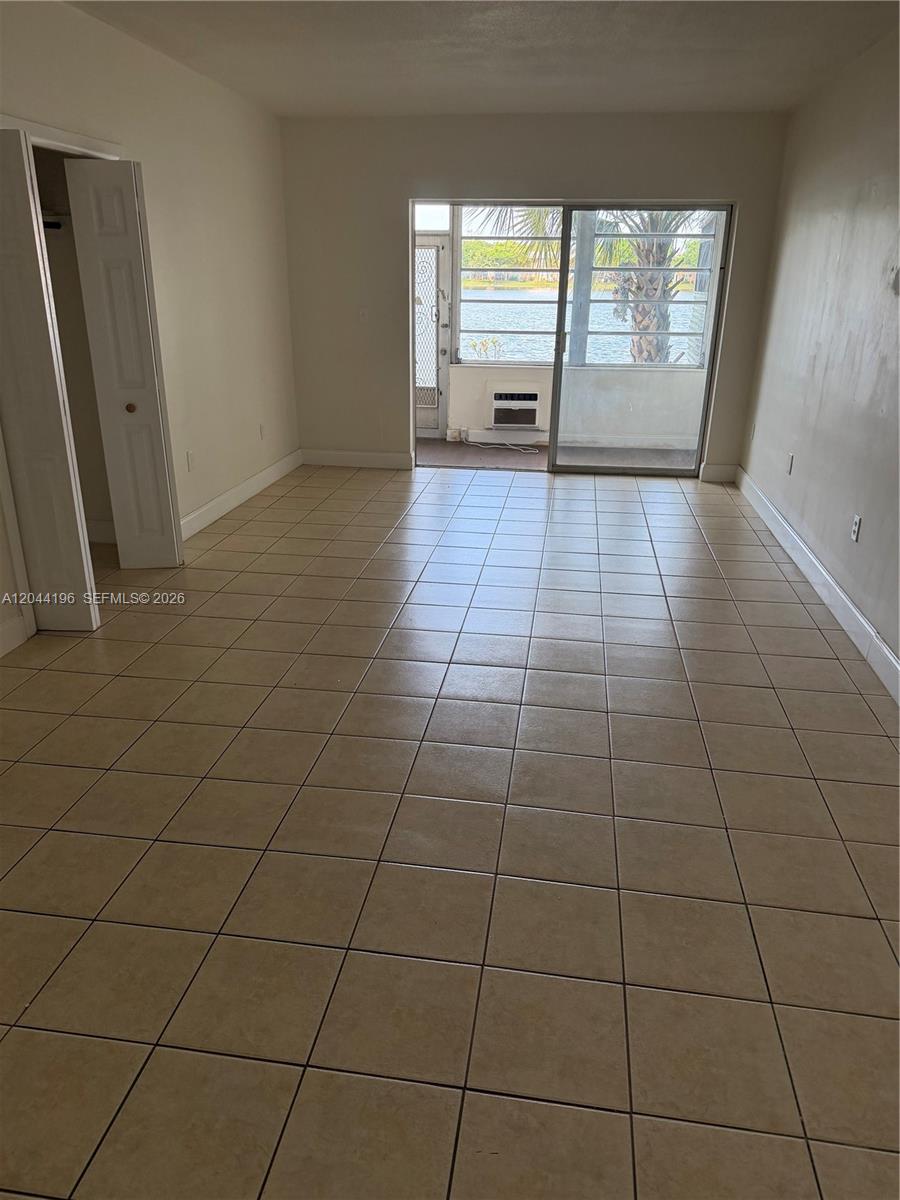 19001 NE 2nd Avenue 1404, Miami, FL 33179, Miami