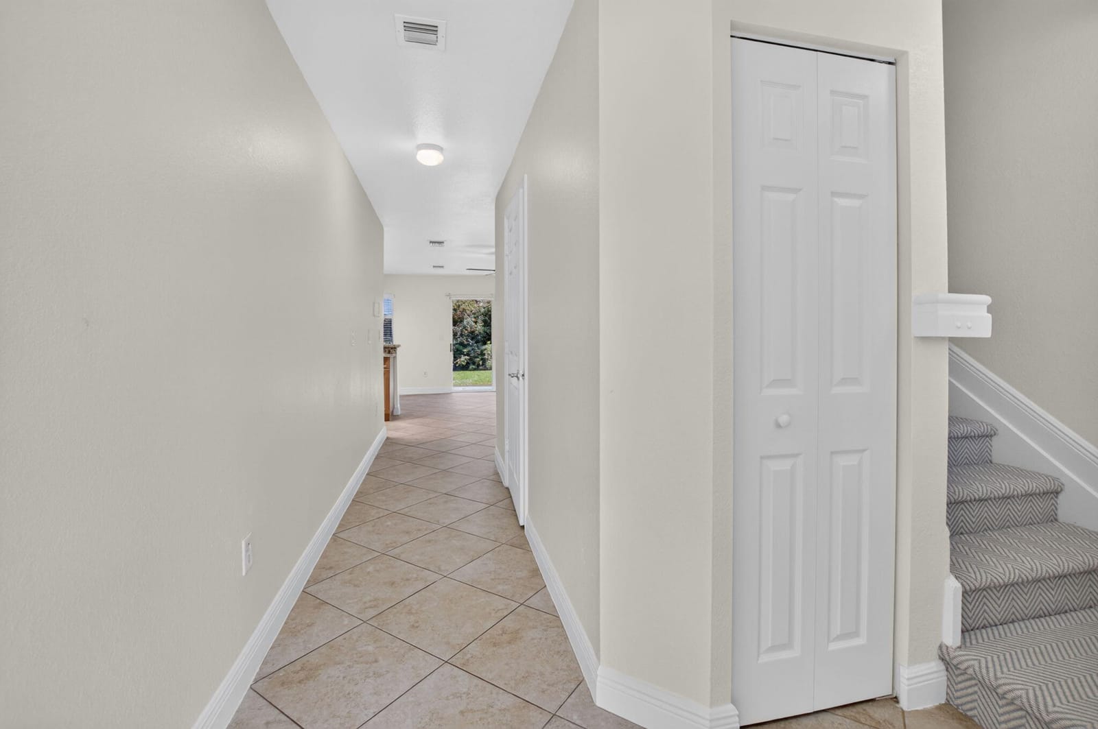 6689 Old Farm Trail, Boynton Beach, FL 33437 photo 4