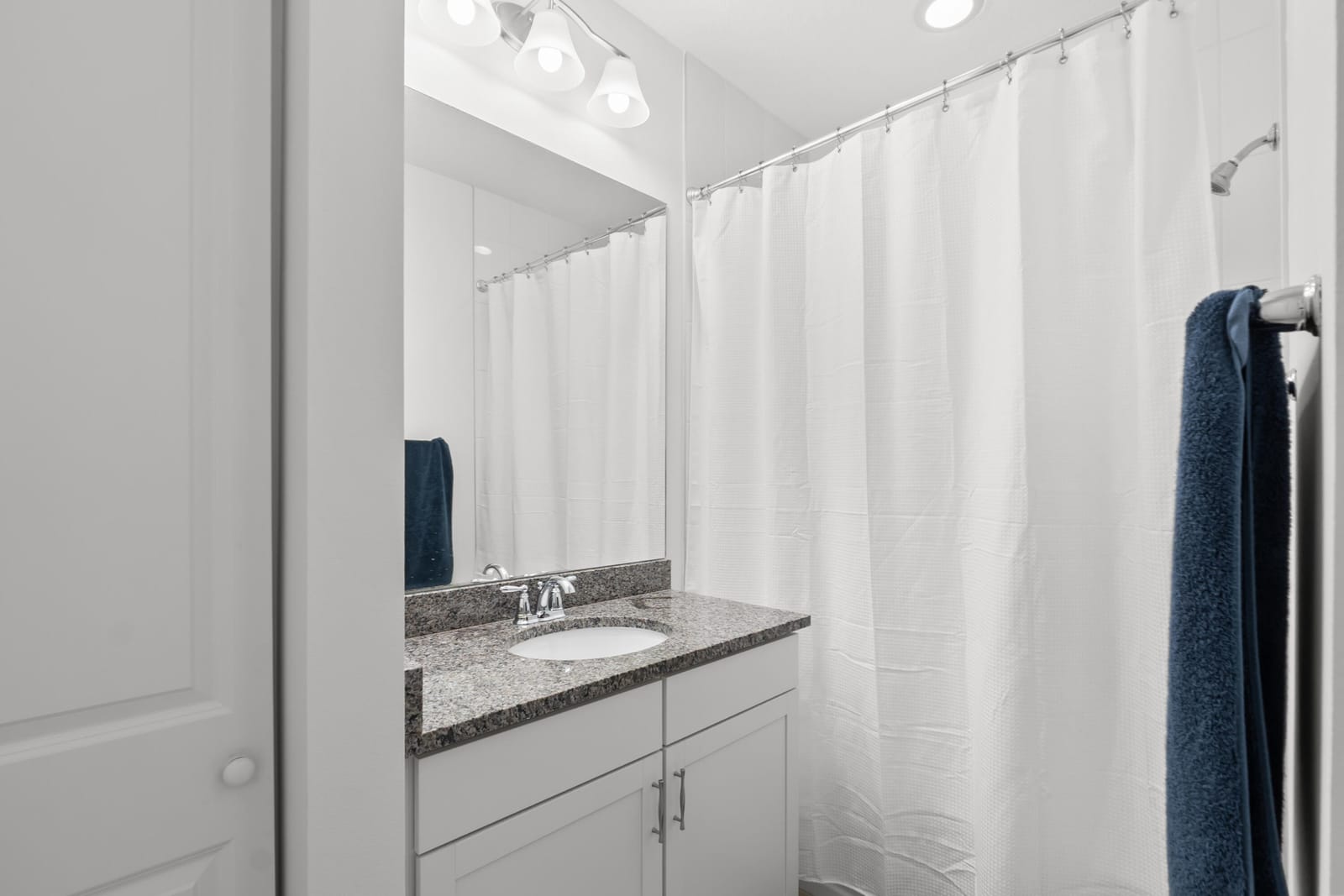 16330 Oakview Drive — photo 7