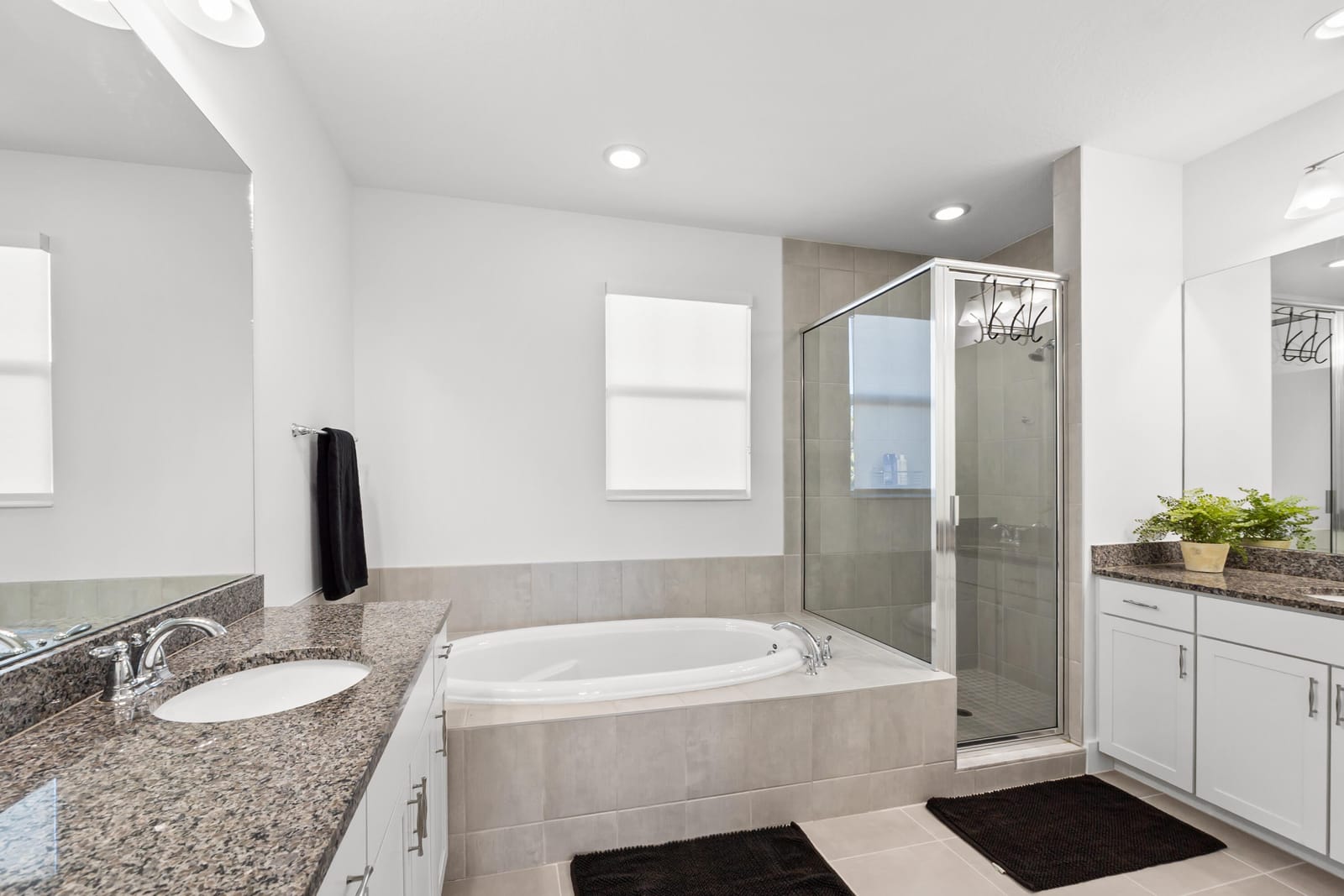 16330 Oakview Drive — photo 10