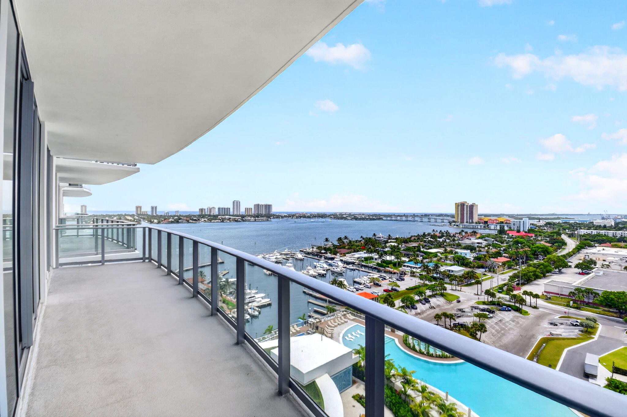 220 Lake Shore Drive 1511, West Palm Beach, FL 33403