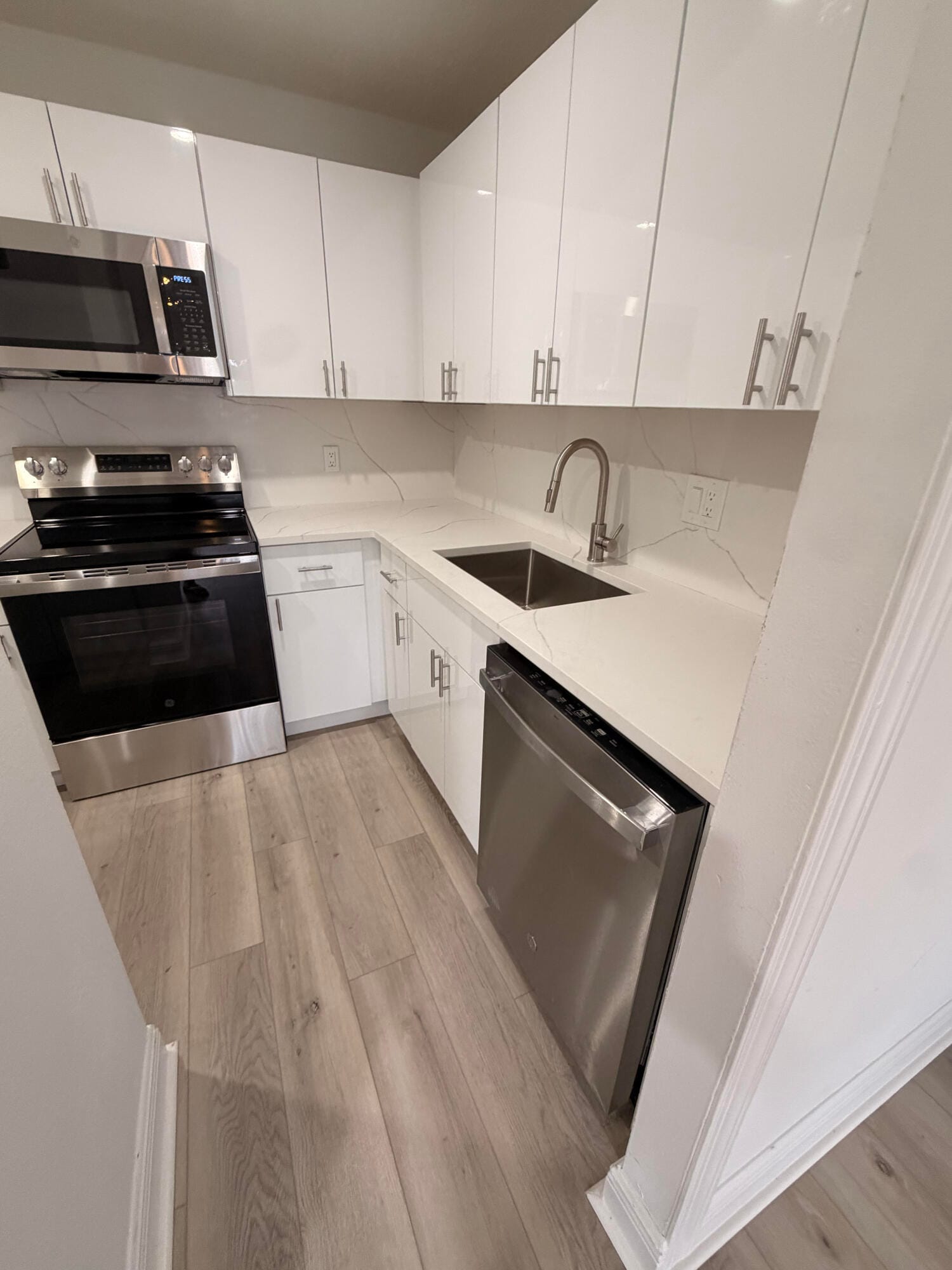 10401 SW 108th Avenue 240 — photo 11