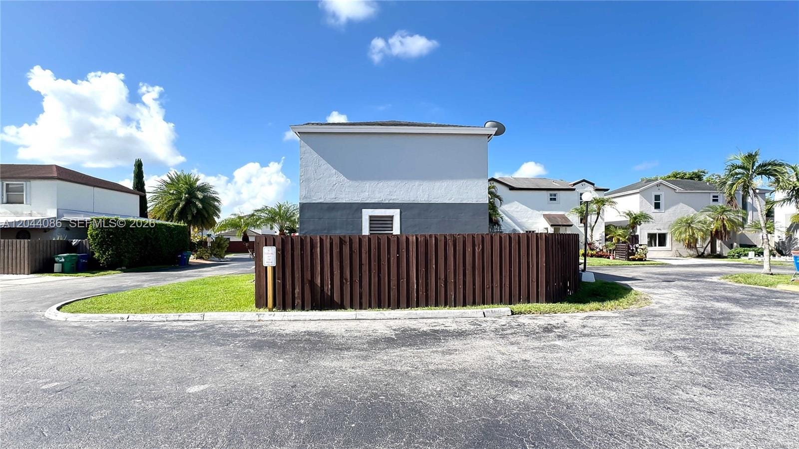 9044 SW 148 Court 0 — photo 7