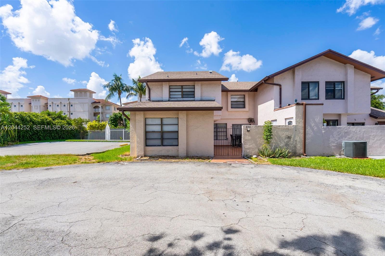 8186 NW 98th Terrace 132, Hialeah Gardens, FL 33016, Hialeah Gardens