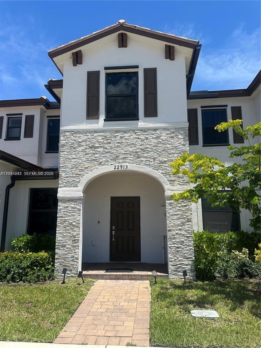 22913 SW 99th Avenue, Cutler Bay, FL 33190