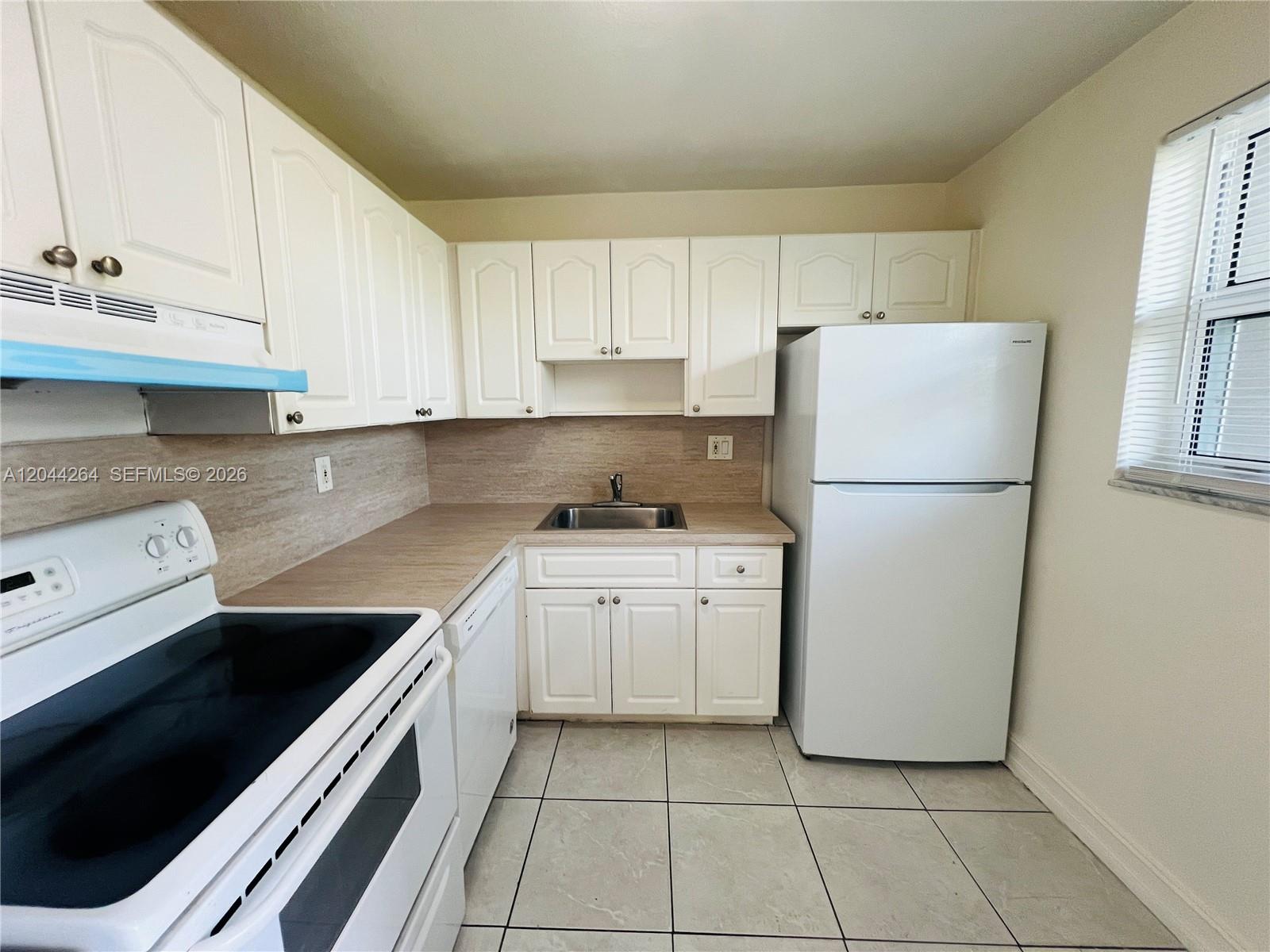 2050 NW 89th Avenue 108, Pembroke Pines, FL 33028, Pembroke Pines