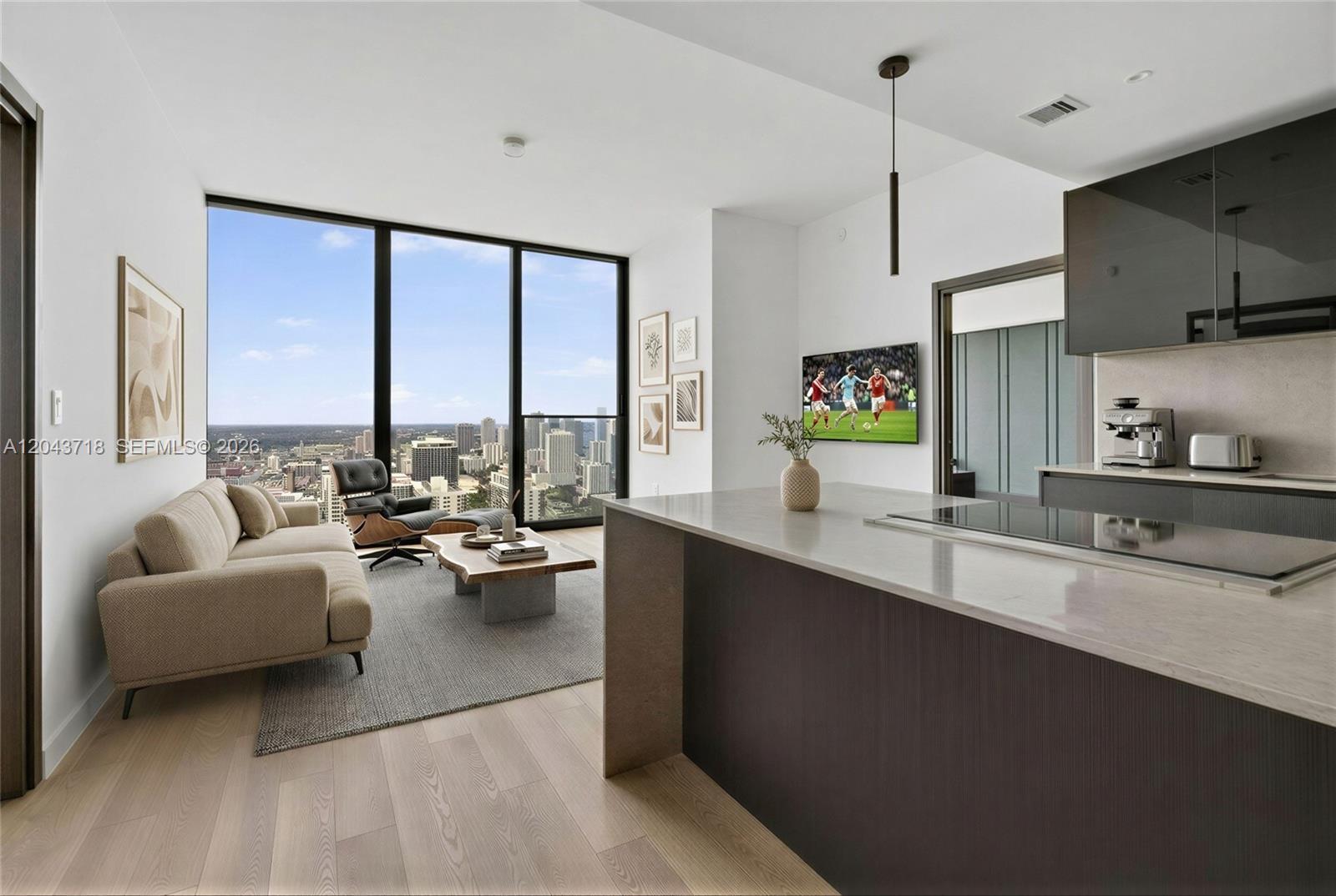 20 NE 11th 4701 4701, Miami, FL 33132
