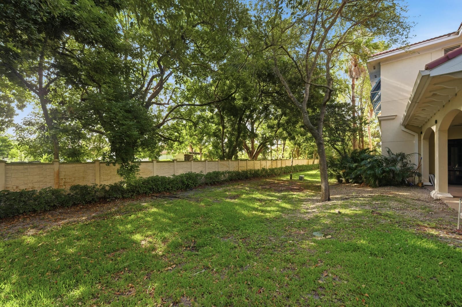 7301 Wiles Road 202, Coral Springs, FL 33067 photo 16