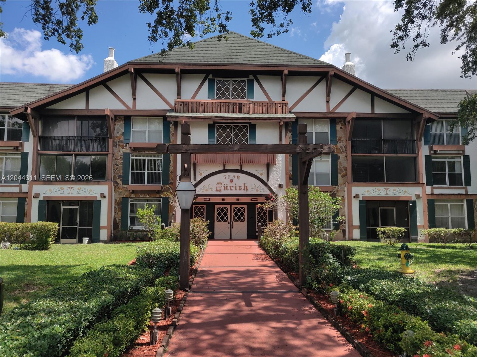 3750 Inverrary Drive 2Q, Lauderhill, FL 33319, Lauderhill