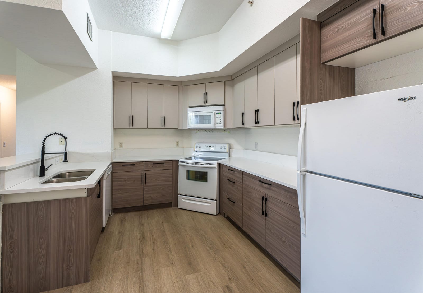 2801 Riverside Drive 301-s — photo 5