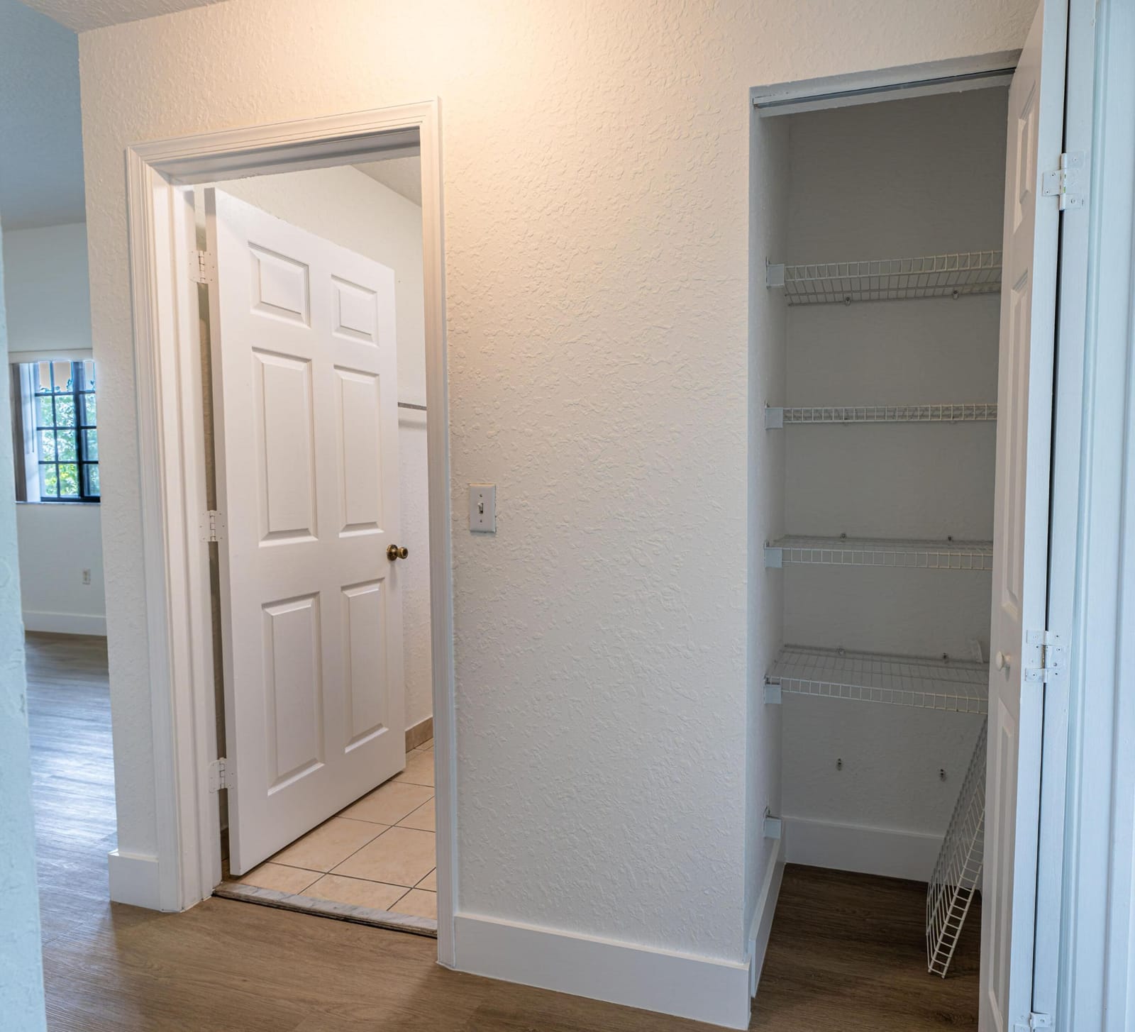 2801 Riverside Drive 301-s — photo 8