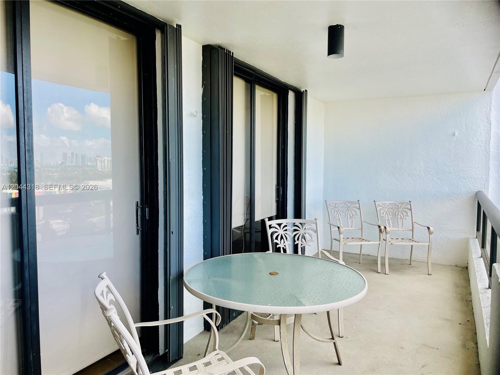 2555 Collins Avenue 2006, Miami Beach, FL 33140 photo 2