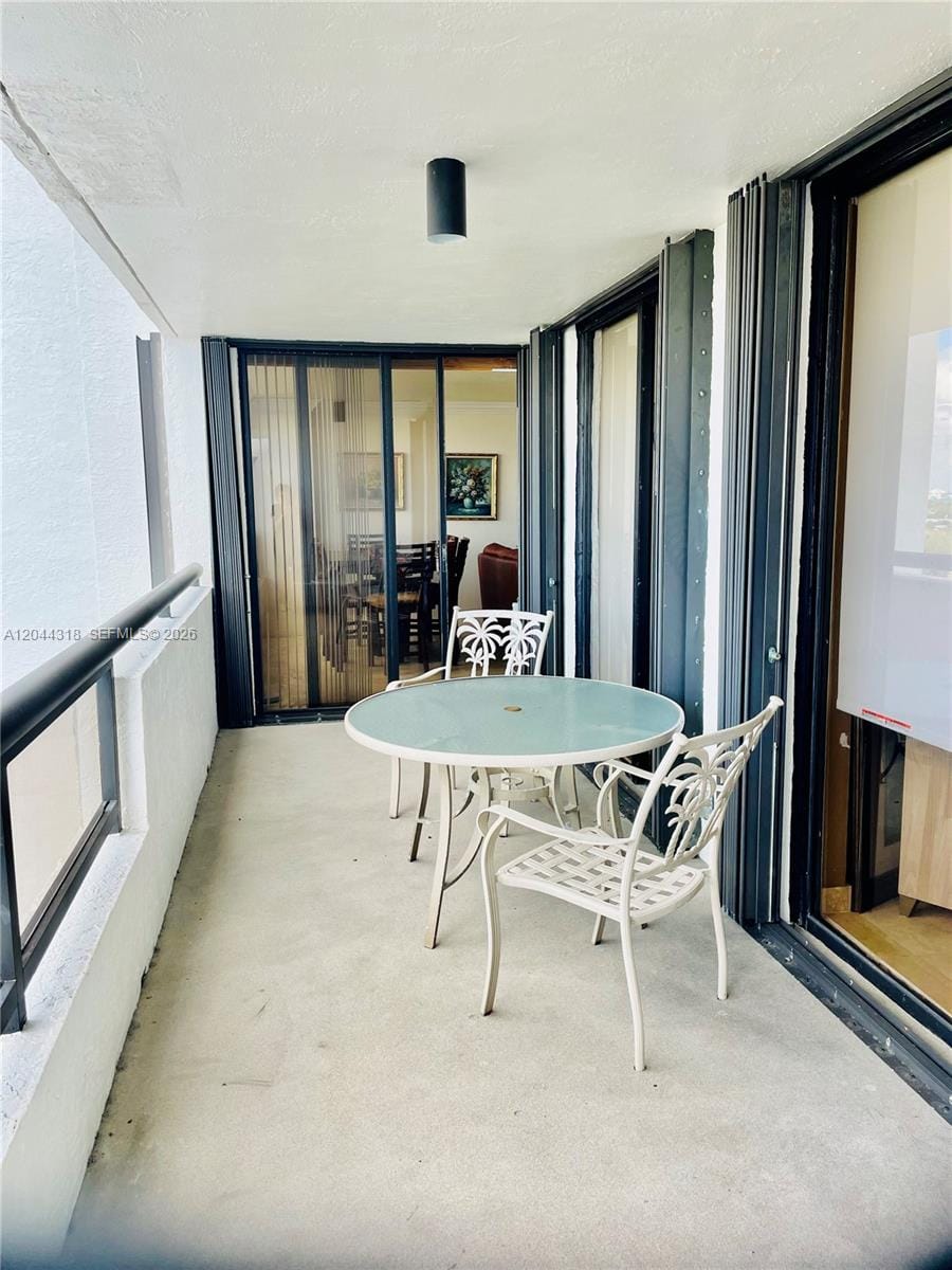 2555 Collins Avenue 2006, Miami Beach, FL 33140 photo 3