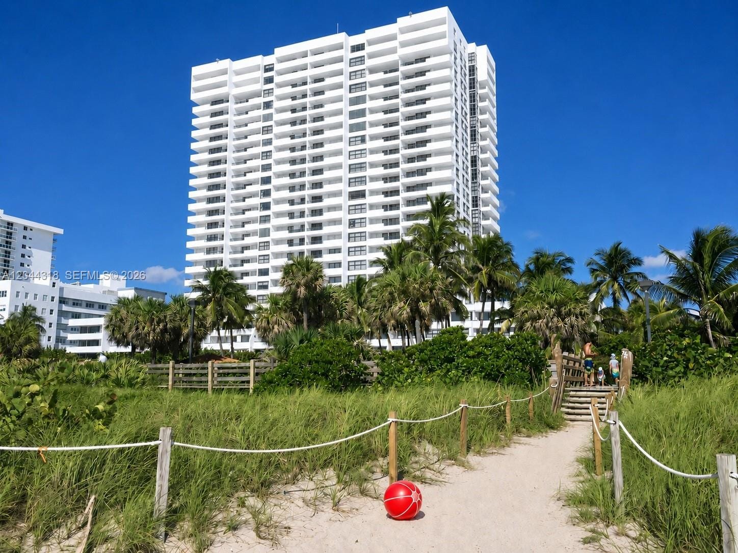 2555 Collins Avenue 2006, Miami Beach, FL 33140 photo 24