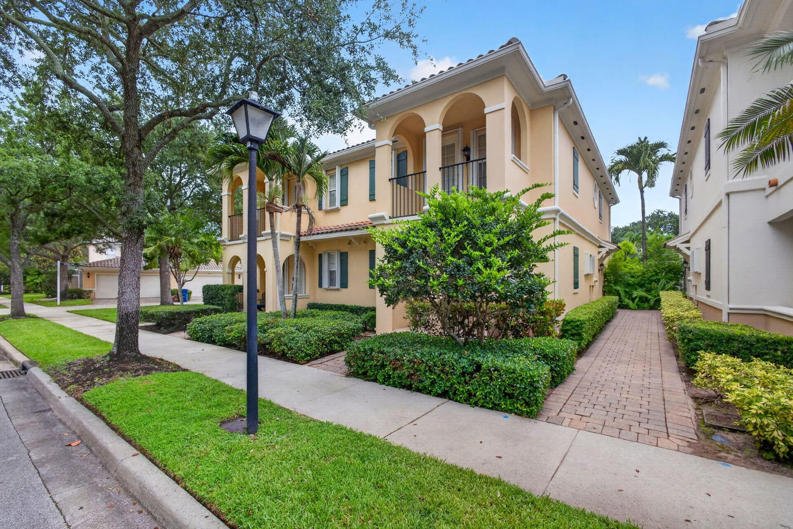 213 Barcelona Drive — photo 4