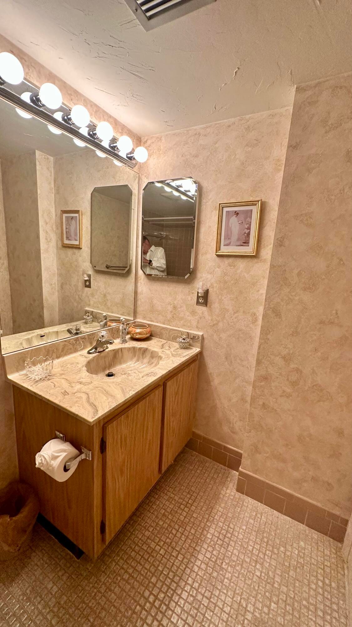 6585 Kensington Lane Apt 207, Delray Beach, FL 33446 photo 14