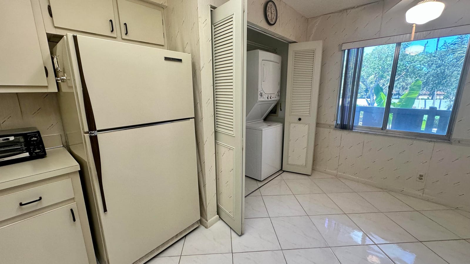6585 Kensington Lane Apt 207 — photo 6