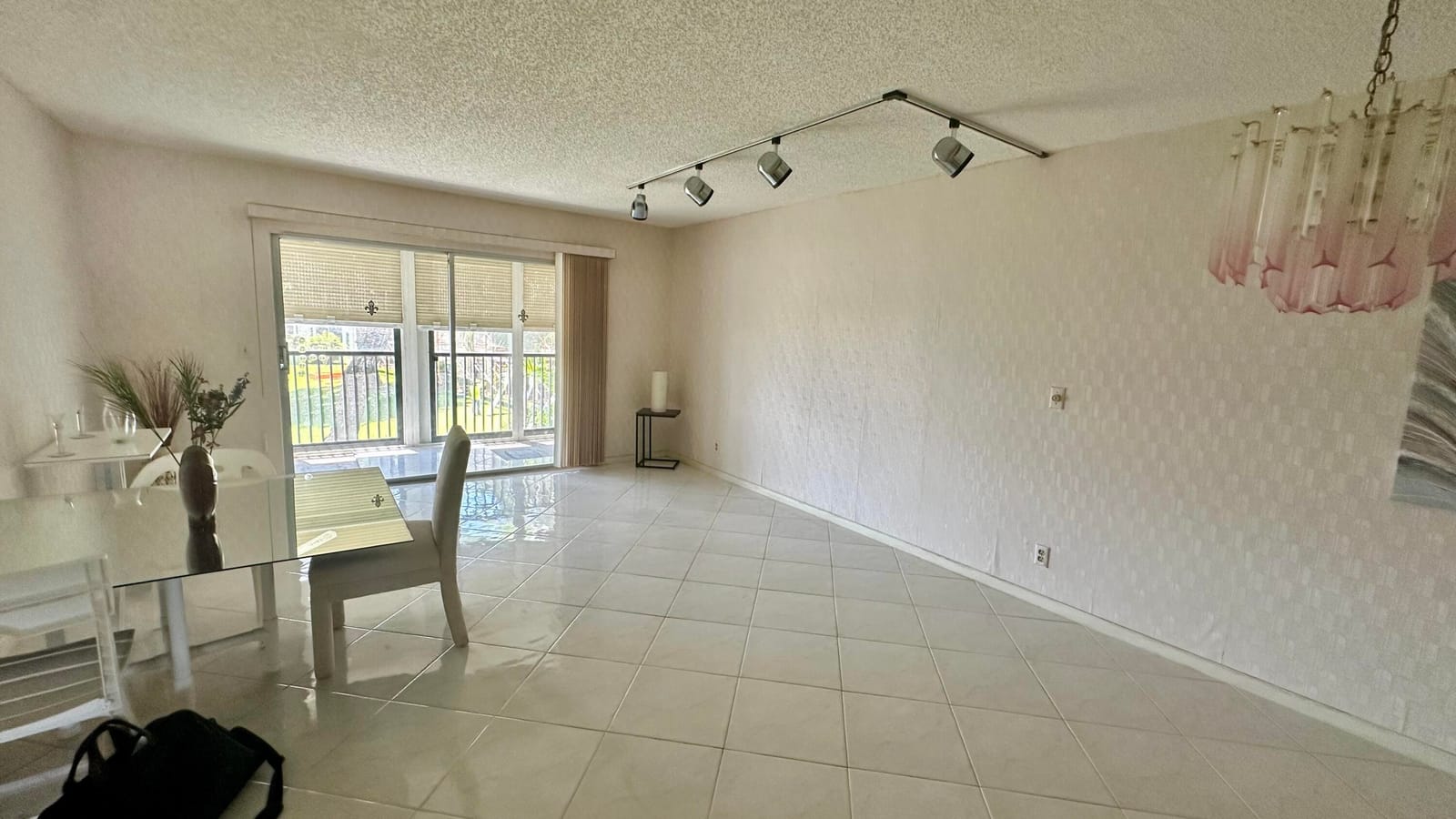 6585 Kensington Lane Apt 207 — photo 9