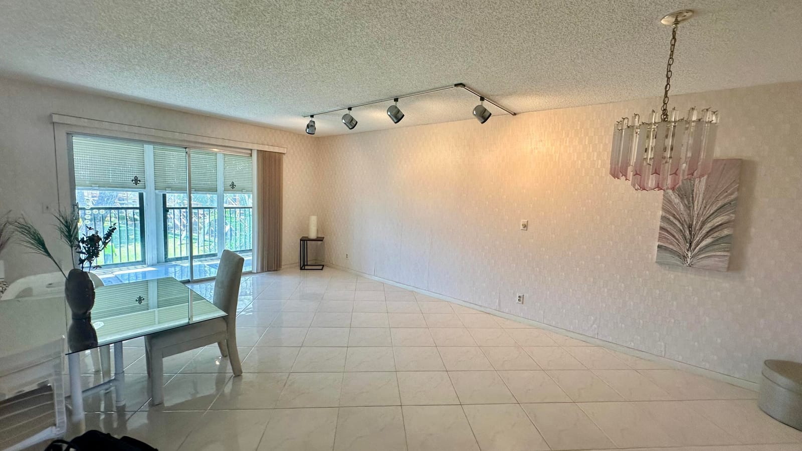 6585 Kensington Lane Apt 207 — photo 10