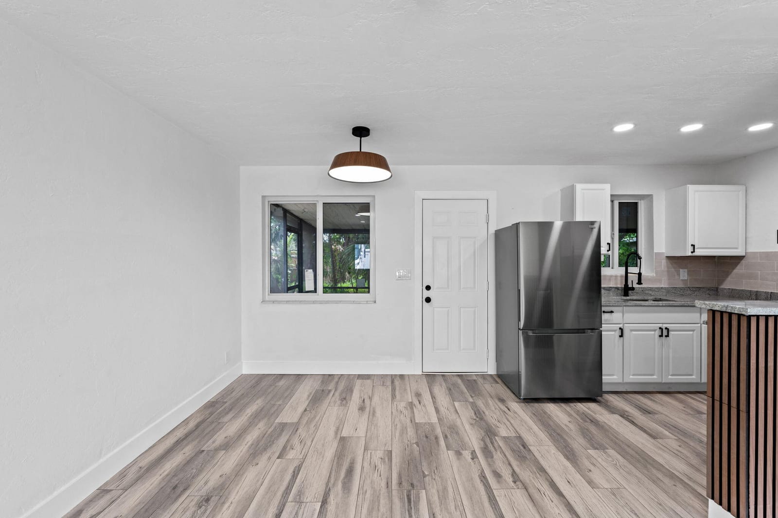 2029 Ardmore Road — photo 9