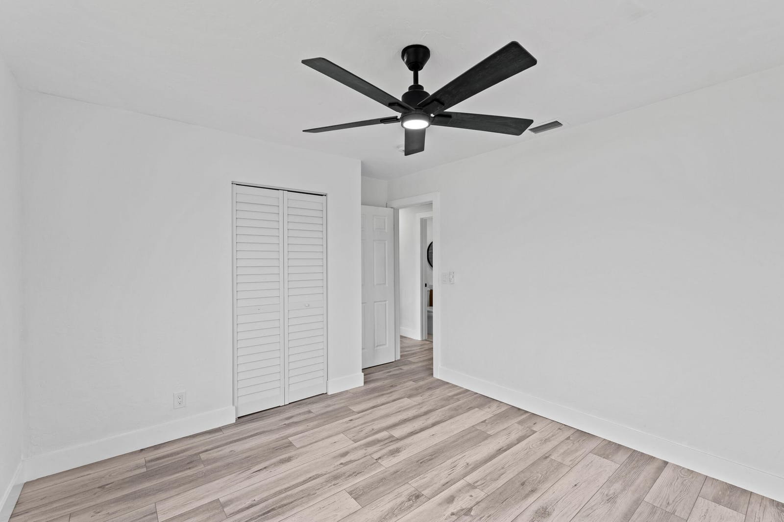 2029 Ardmore Road, West Palm Beach, FL 33409 photo 15