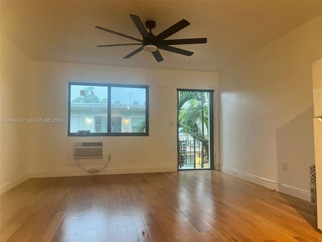 7035 Rue Granville 3, Miami Beach, FL 33141