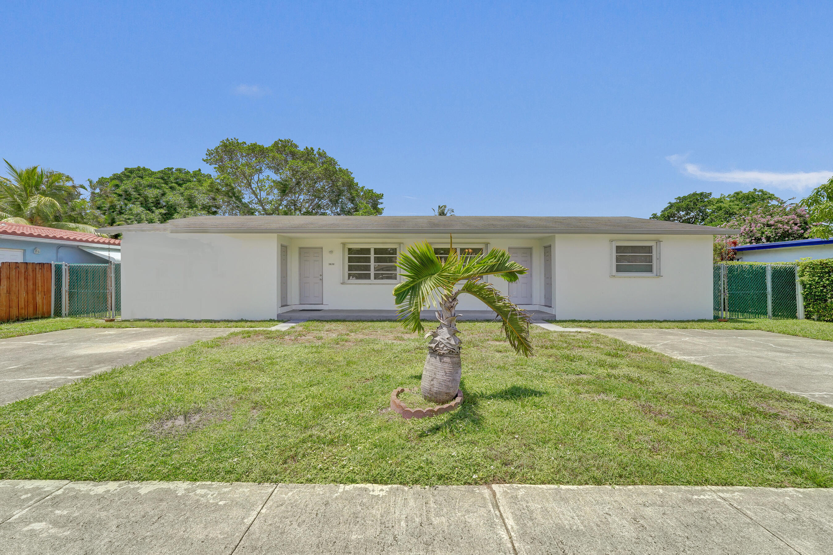 5830 Garfield Street, Hollywood, FL 33021, Hollywood