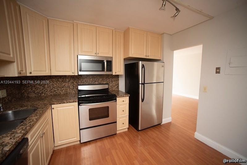 2801 NE 183rd Street 709W, Aventura, FL 33160 photo 14