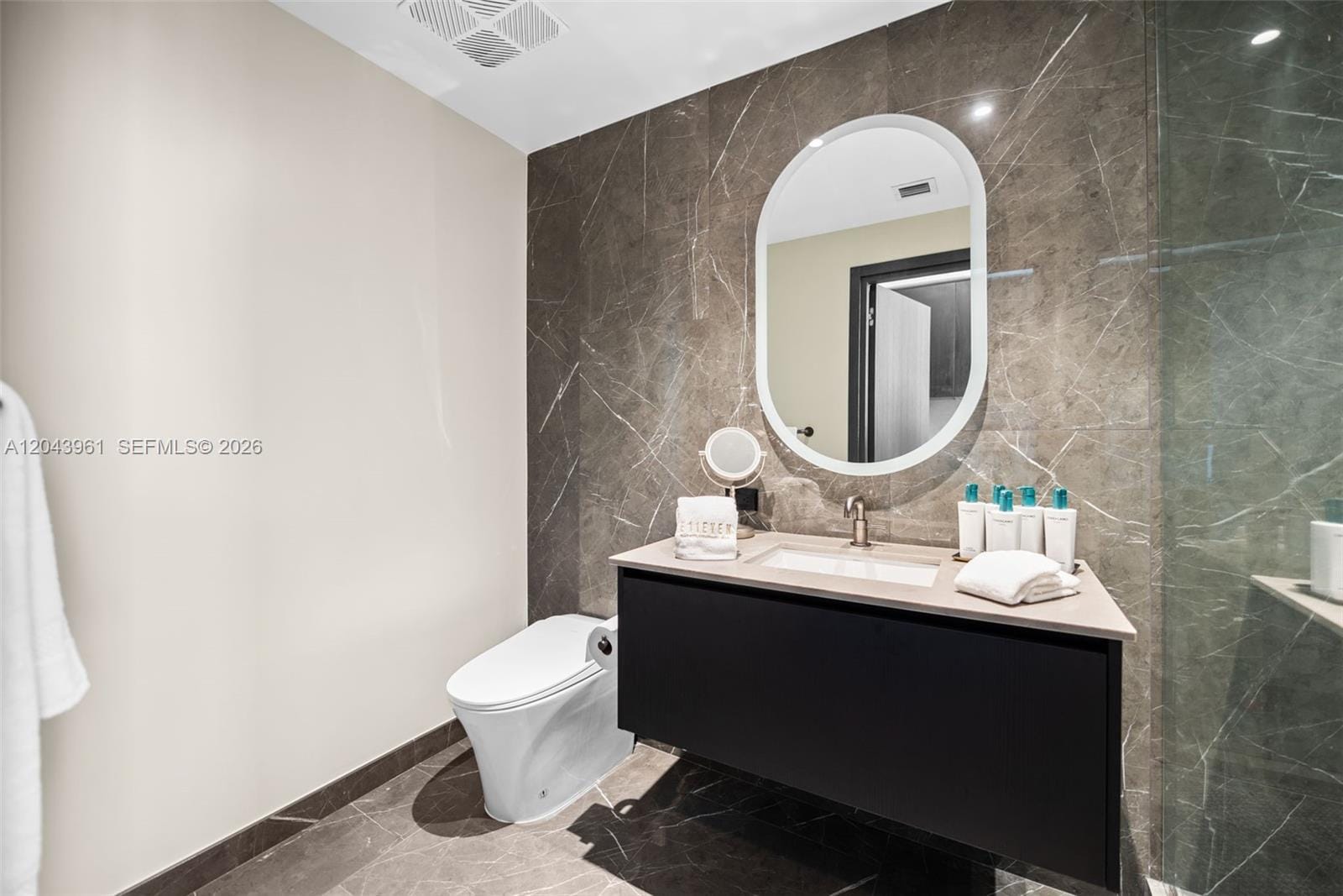 20 NE 11th Street 4003B, Miami, FL 33132 photo 24