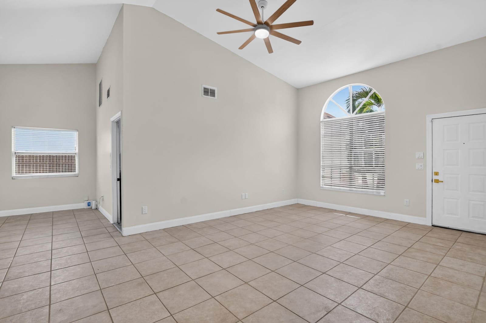 23172 Bentley Place — photo 5
