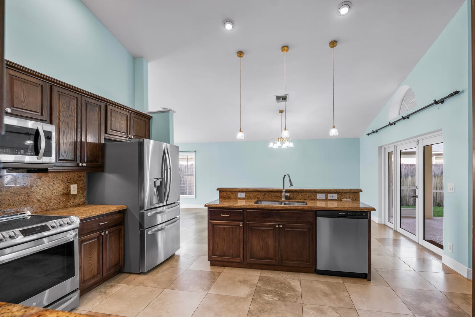 6118 Pompano Street — photo 12