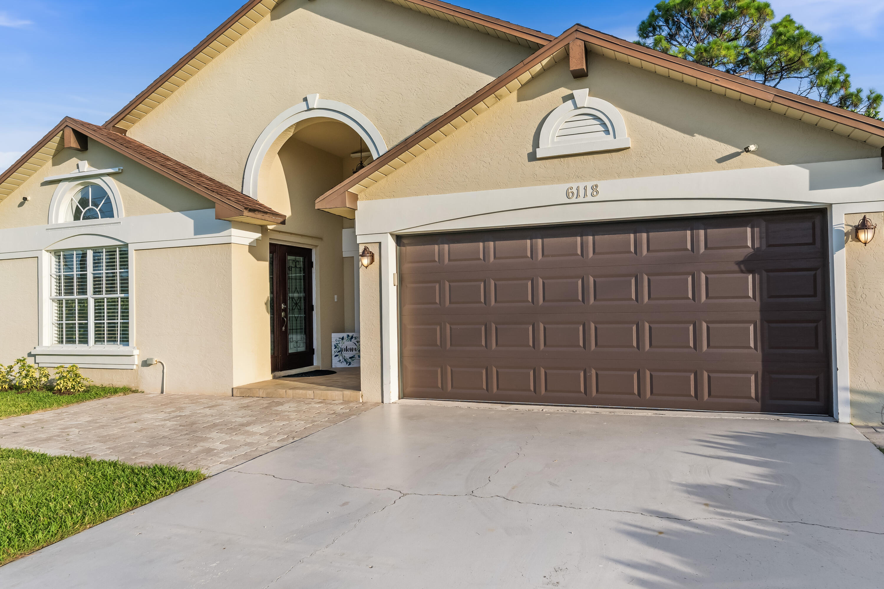 6118 Pompano Street, Jupiter, FL 33458