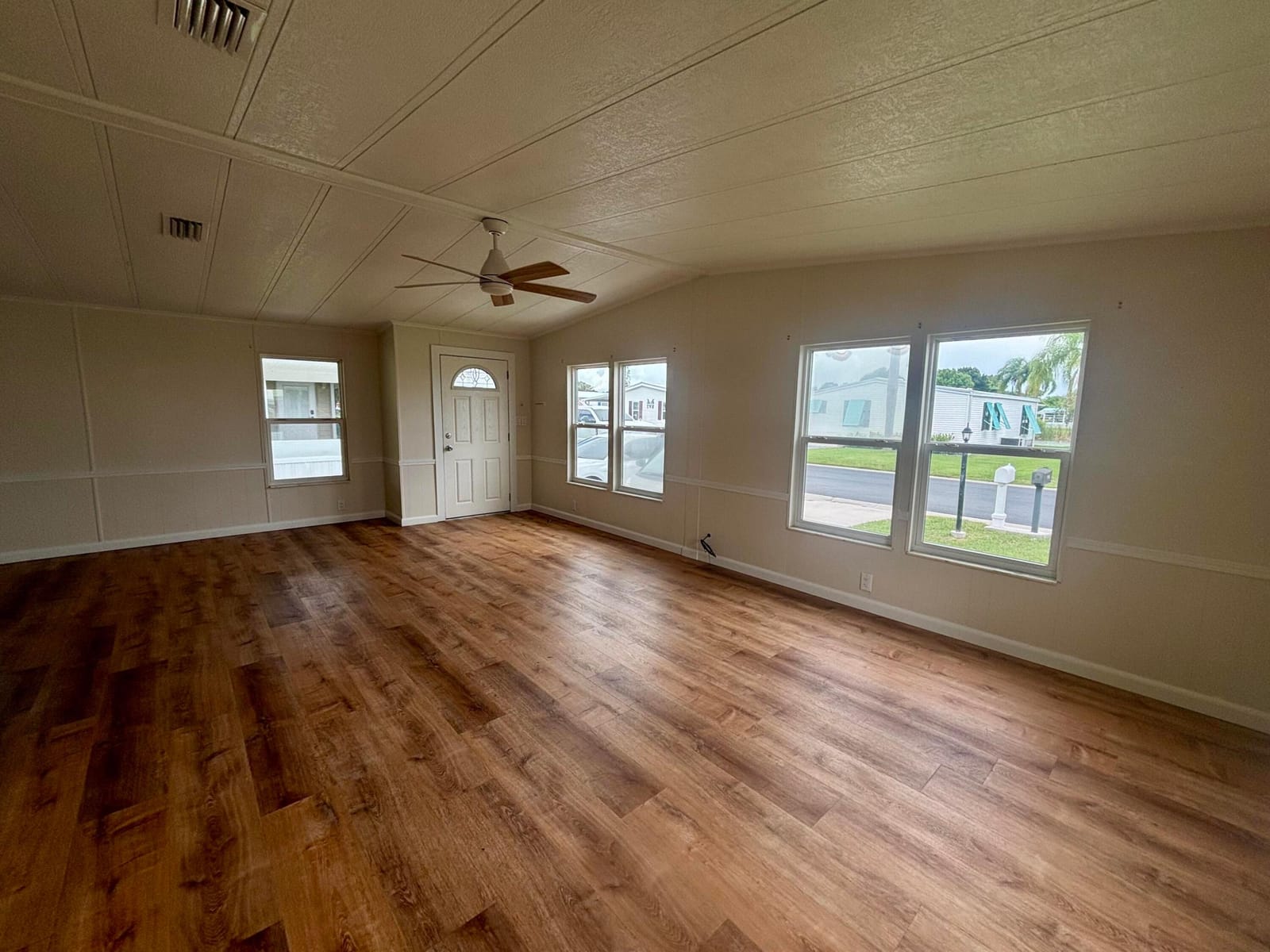 1745 SW 35th Circle — photo 9