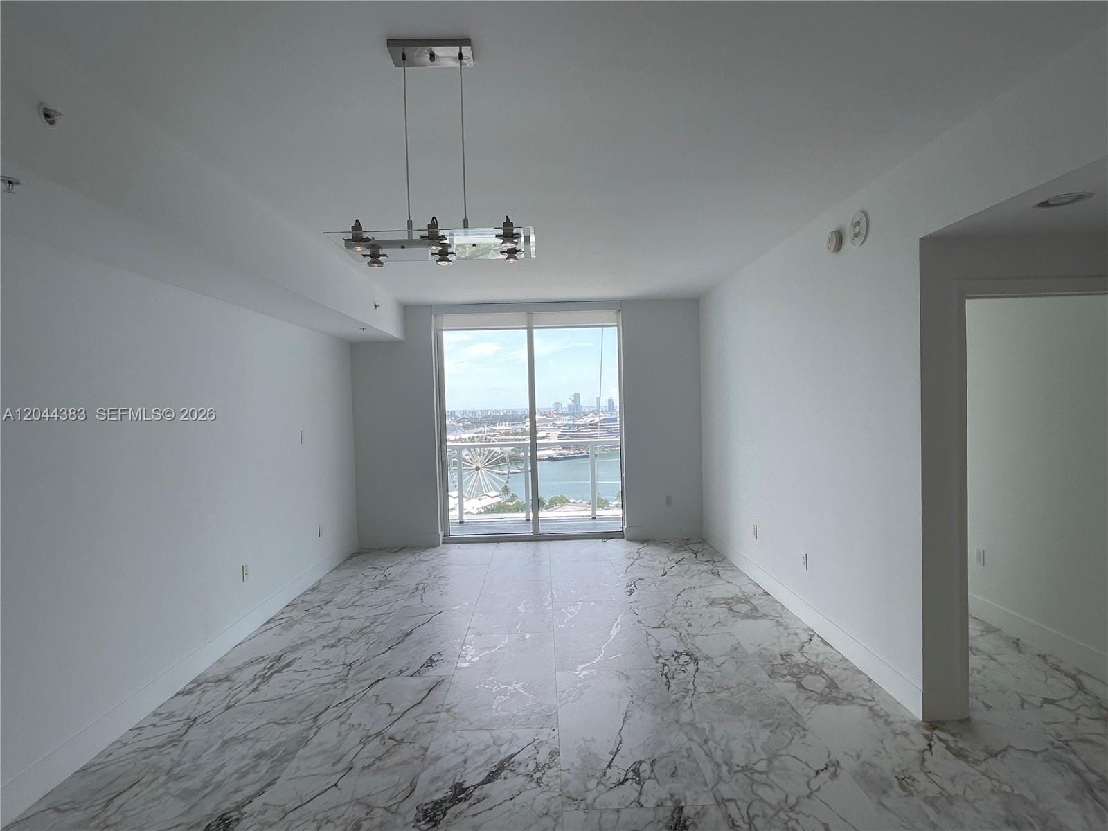 253 NE 2nd Street 2409 — photo 12
