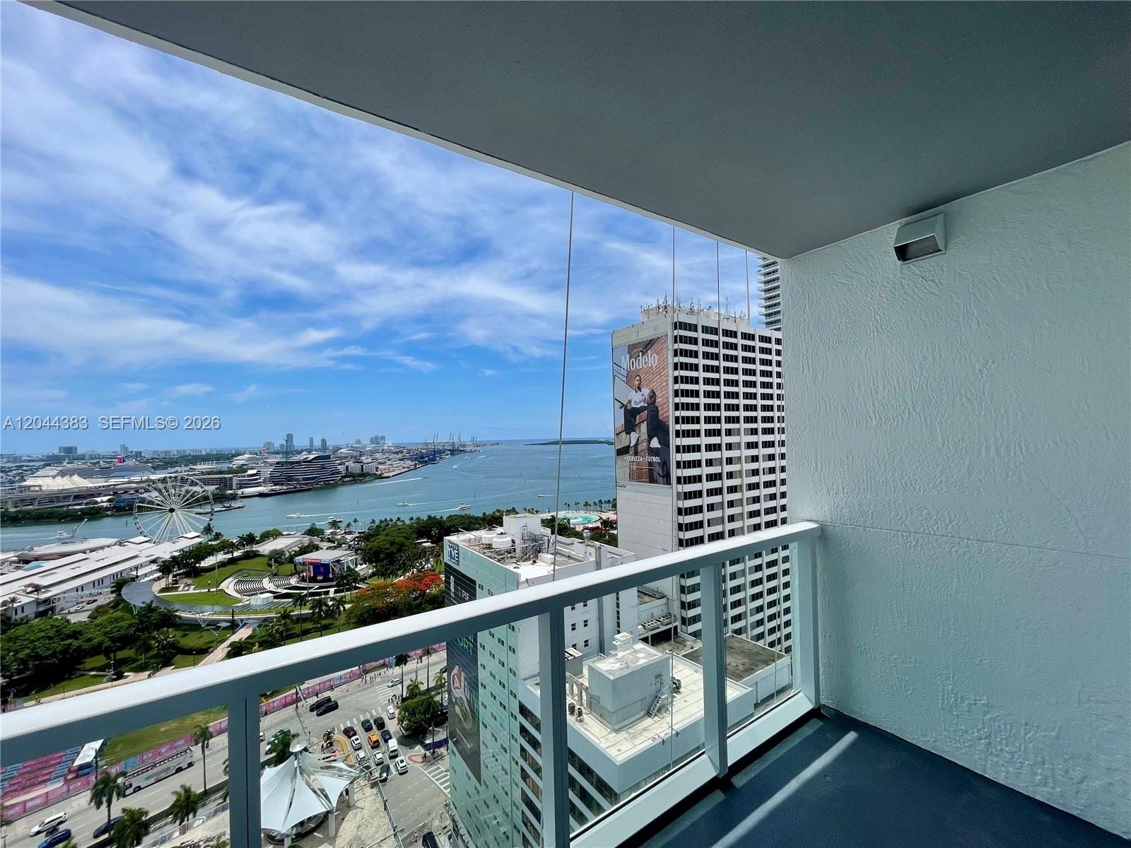 253 NE 2nd Street 2409, Miami, FL 33132 photo 14