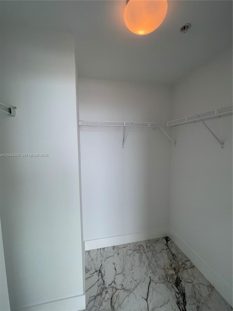 253 NE 2nd Street 2409, Miami, FL 33132 photo 25