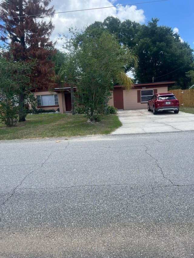 1858 4th Street SE, Winter Haven, FL 33880
