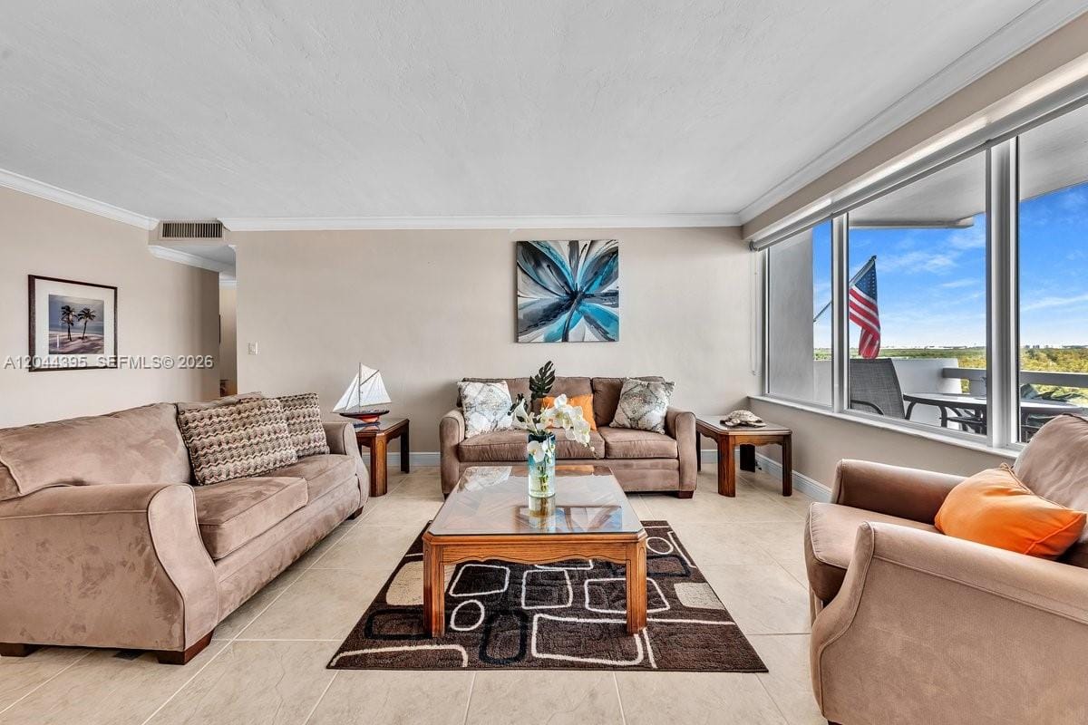 3111 N Ocean Drive 904 — photo 9