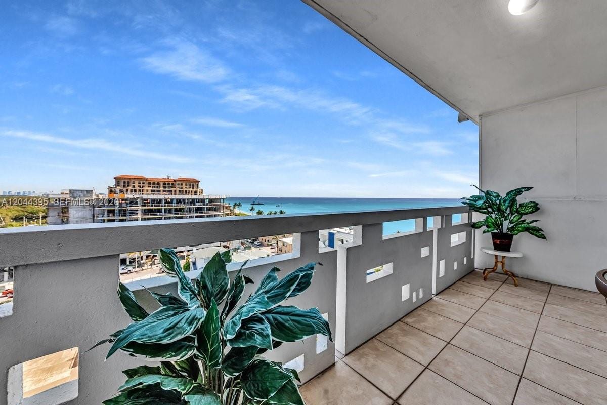 3111 N Ocean Drive 904 — photo 10