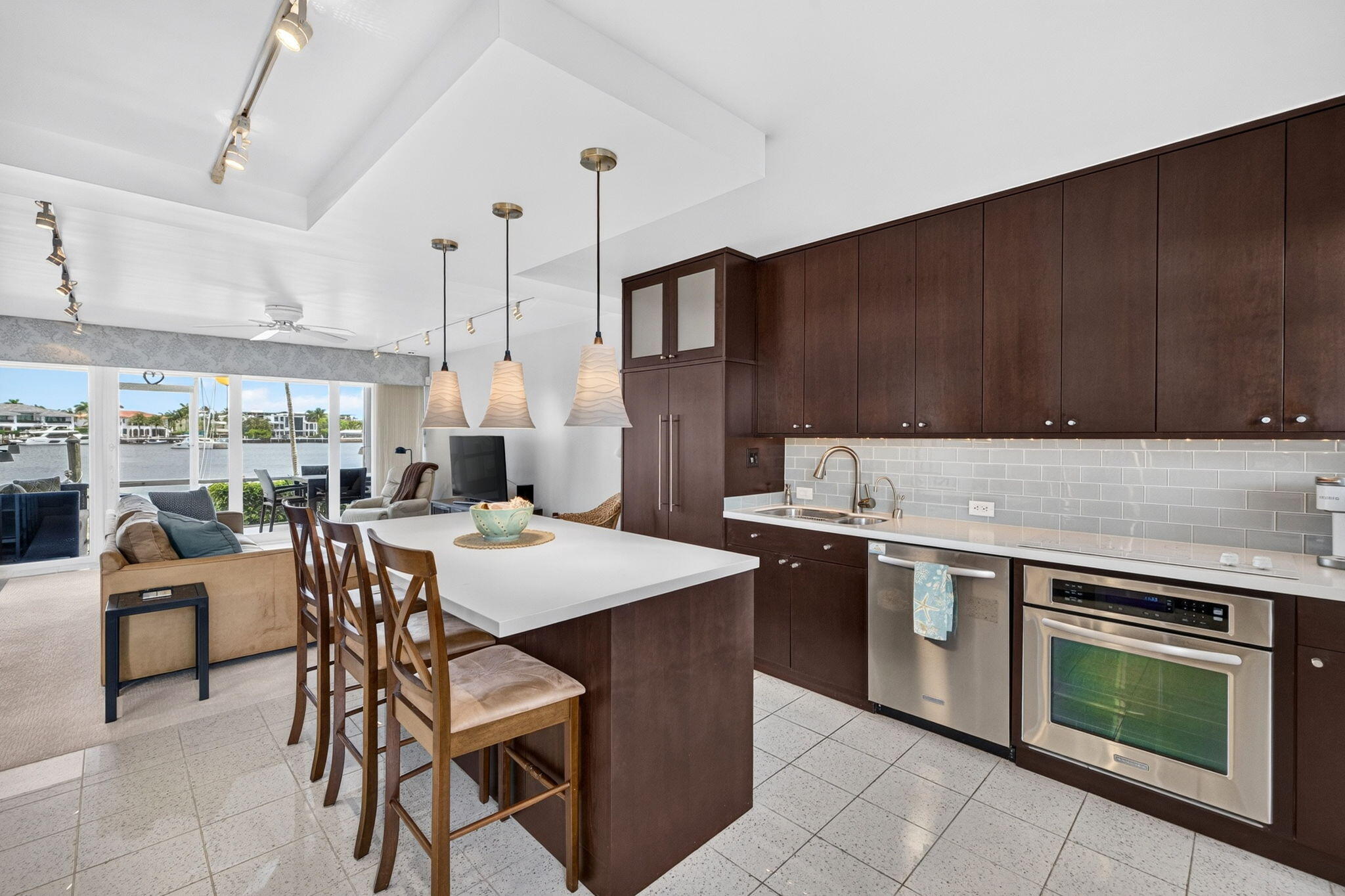 2727 Yacht Club Boulevard 1b — photo 4