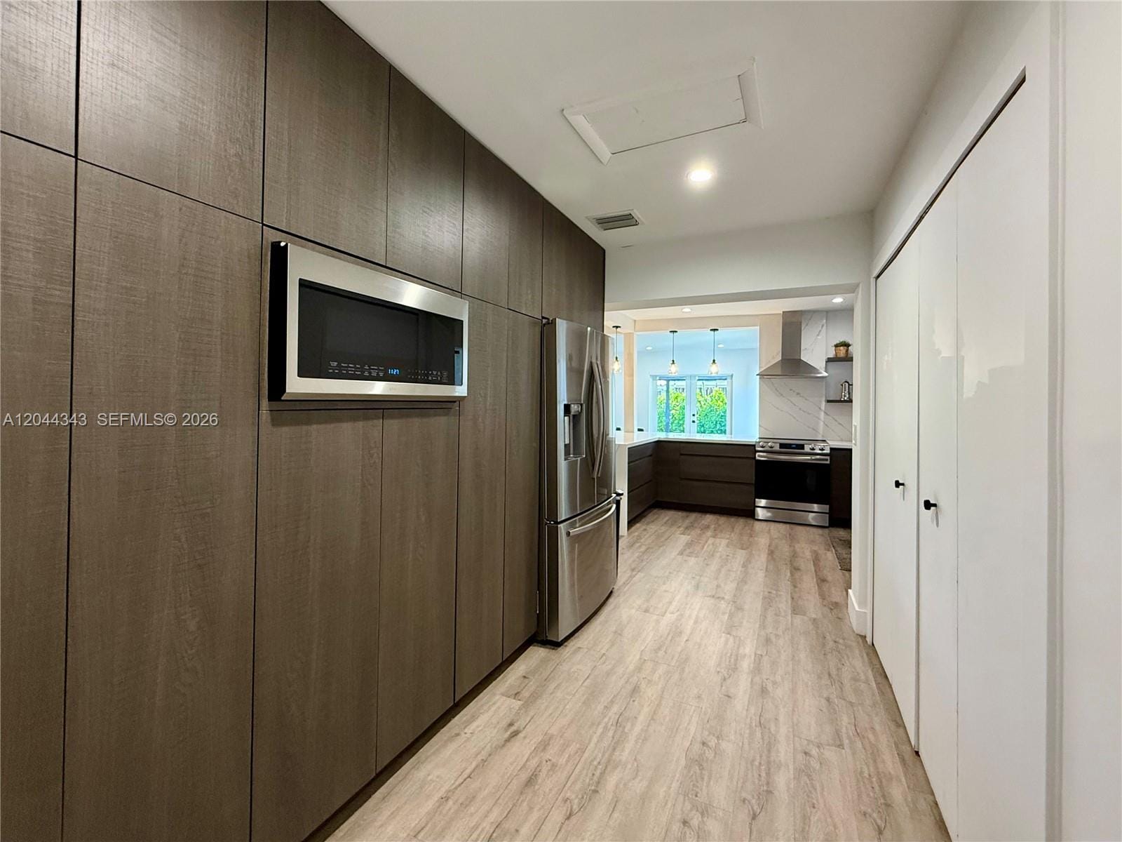 9008 Emerson Avenue — photo 6