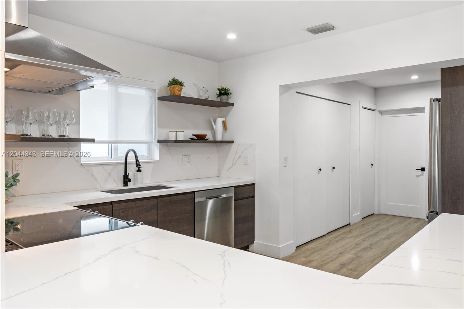9008 Emerson Avenue — photo 7