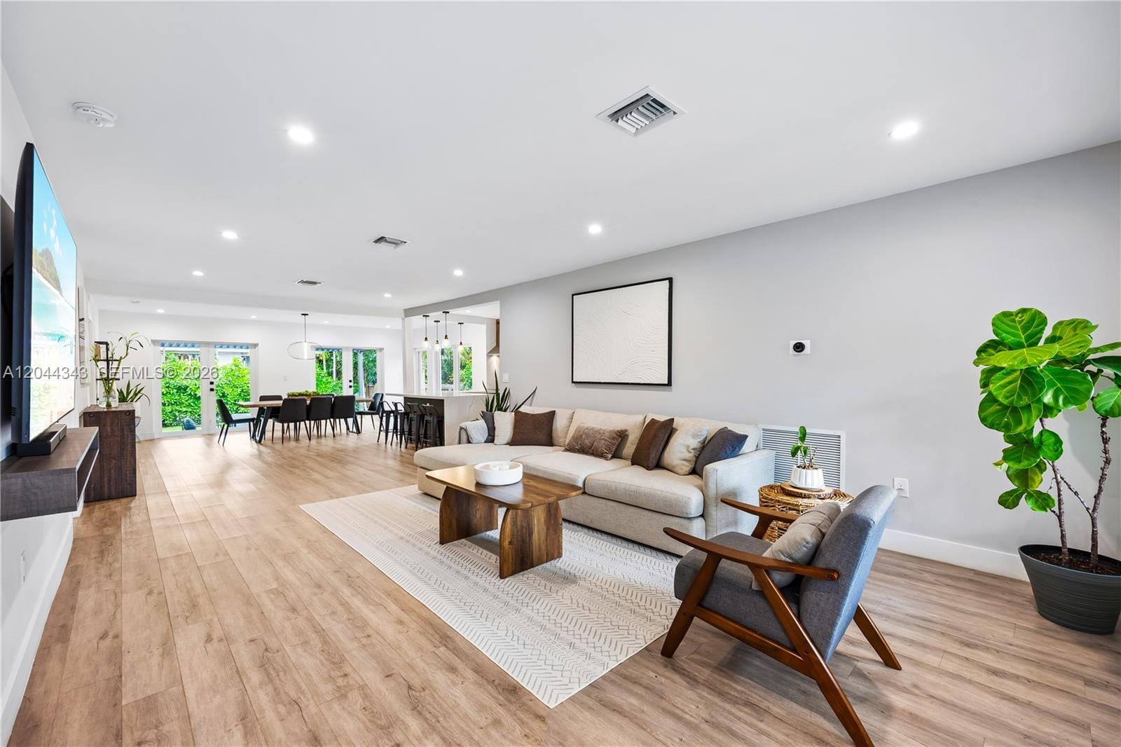 9008 Emerson Avenue — photo 3